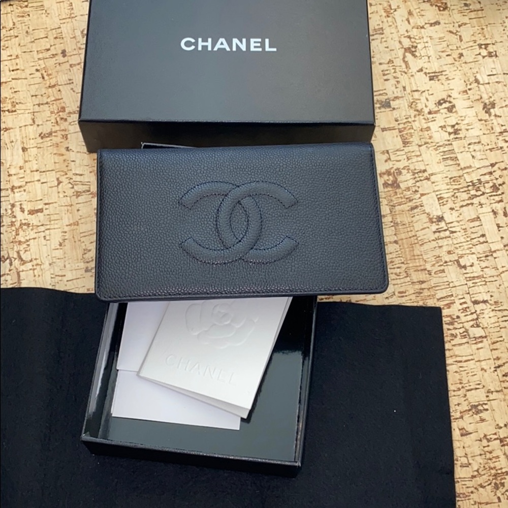 Chanel perfect condition wallet